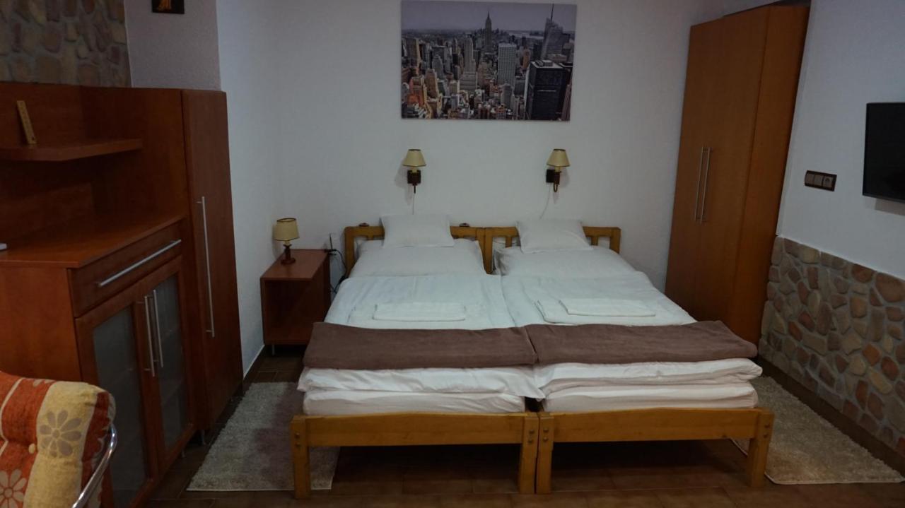 Chloe Apartman Szigetvar Bagian luar foto